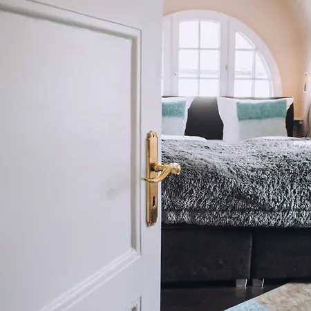 Landfein-villa Marathon