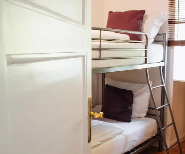 Landfein-villa Marathon Дом отдыха *